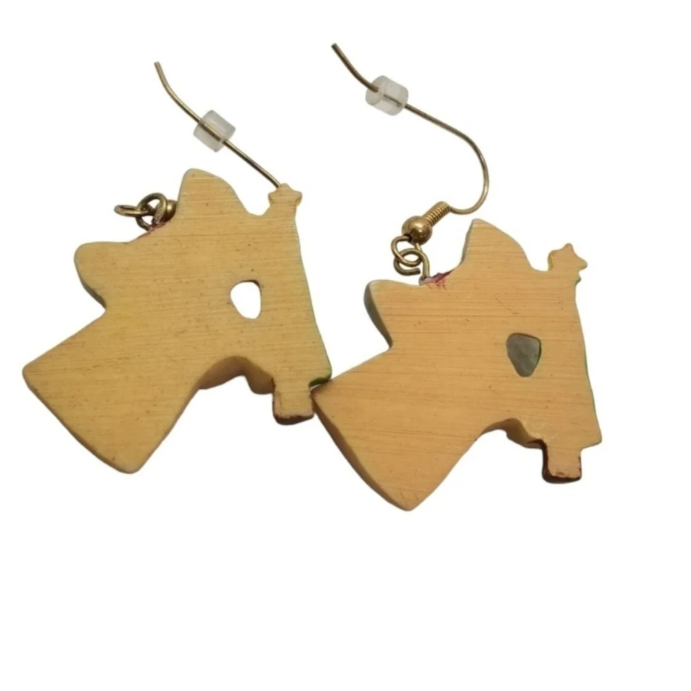 VINTAGE WOODEN ANGELS WITH CHRISTMAS TREES DROP STYLE HOOK EARRINGS - Picture 4 of 4